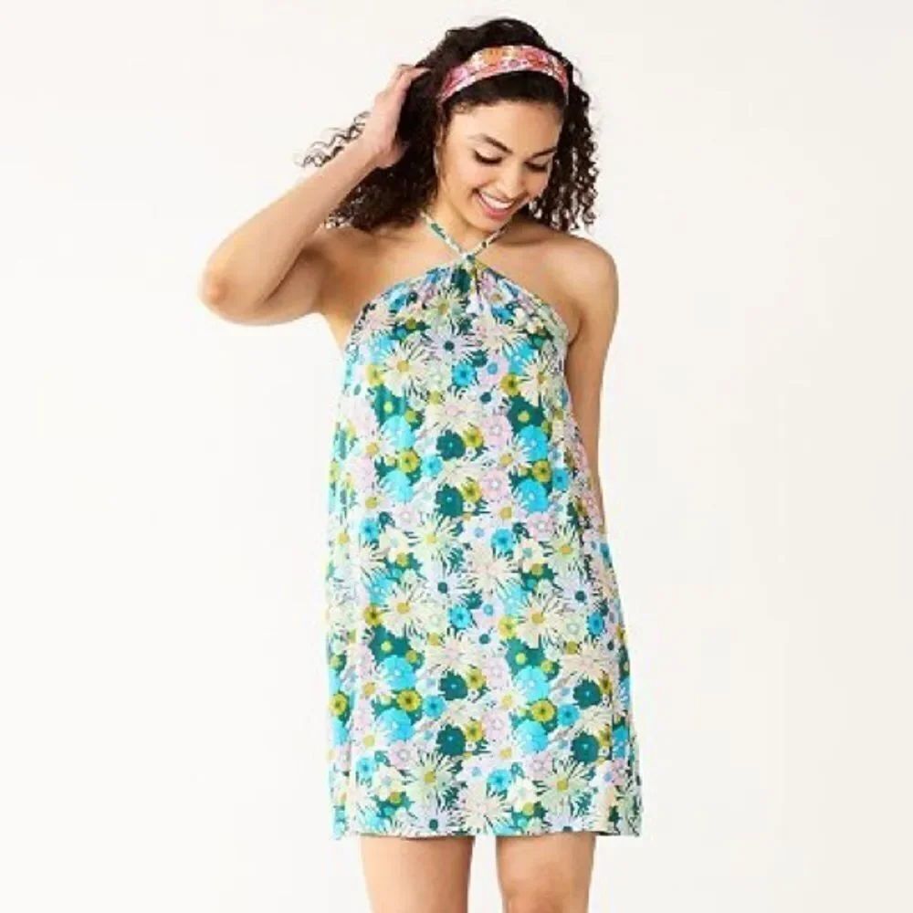 Nwt SO Halter Neck Swing Mini Dress
by SO SZ S